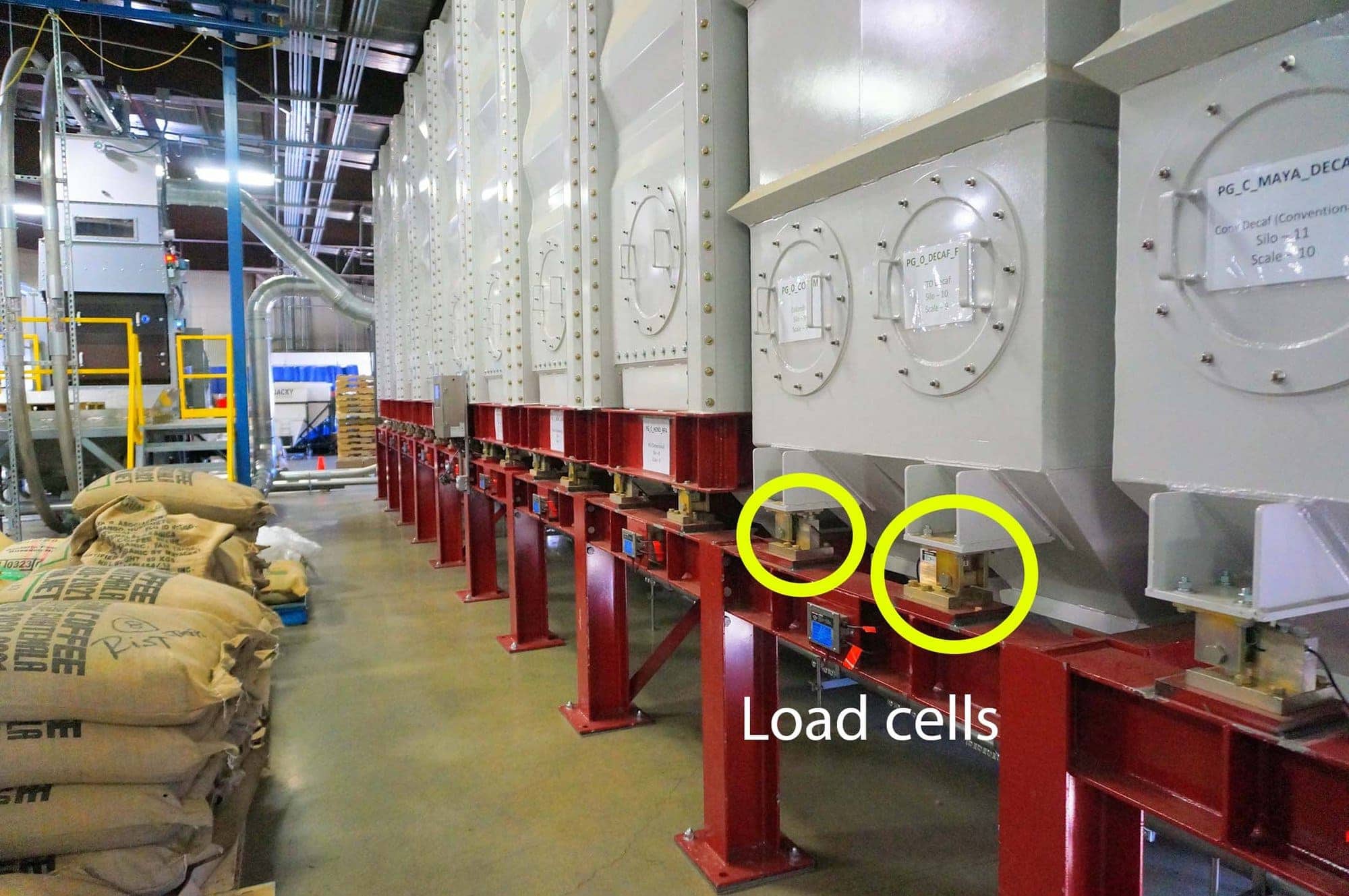 Silos with load cells