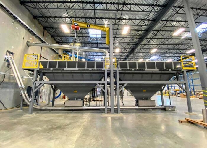 The mezzanine lifting side with lifting arm.